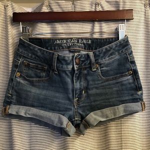 AEO Cuffed Short